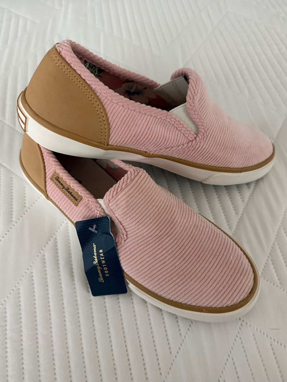 NWT Tommy Bahama Pink Corduroy Slip On Sneakers Shoes 7.5